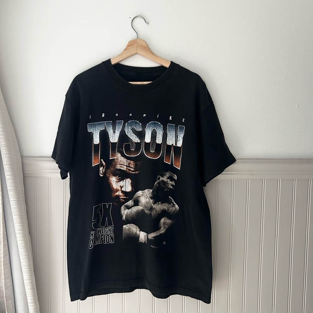 Zumiez Heavyweight Champ Mike Tyson Graphic Tee Men’s Large Black Vintage Style